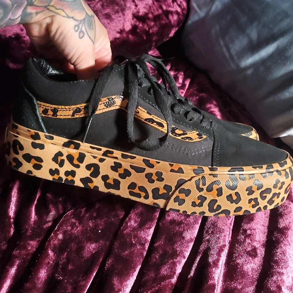 Platform vans